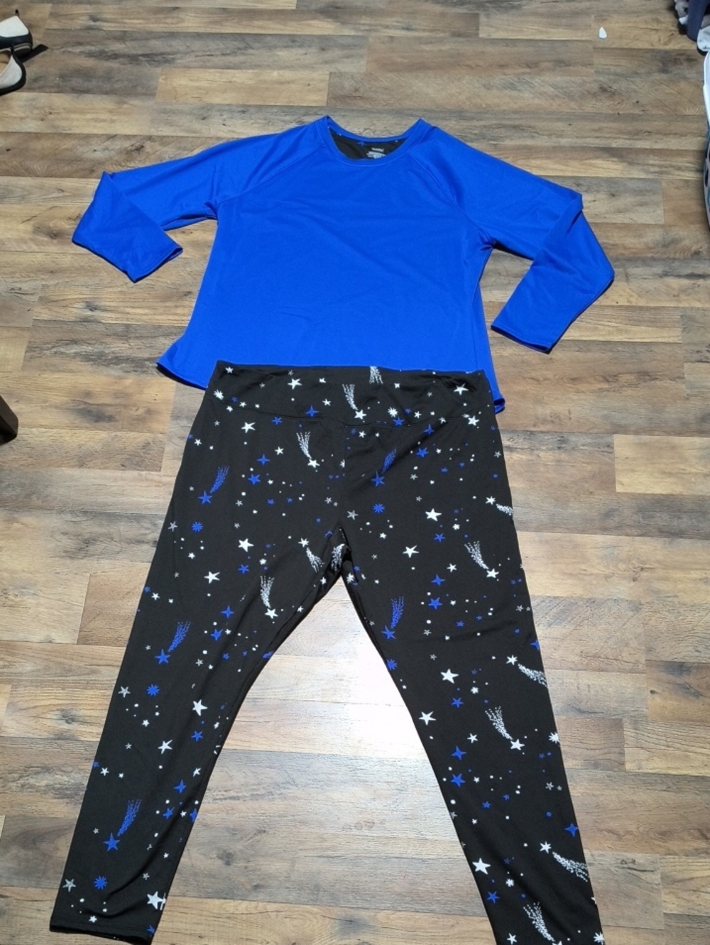 Women's Blue Long Sleeve Pajama Top with Black Star-Print Pants